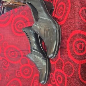 Clarks, Partridge, black leather, pleat look vamp, Slip On, 2" heel Shoes